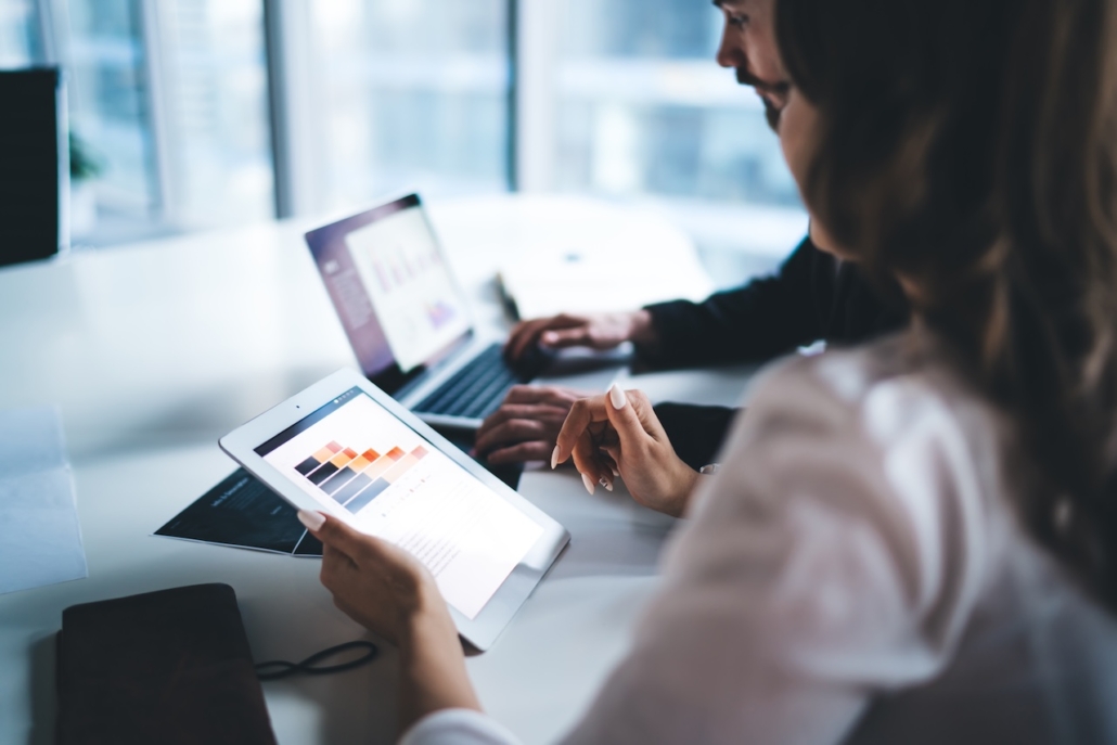 employees in office getting assistance with business continuity consulting