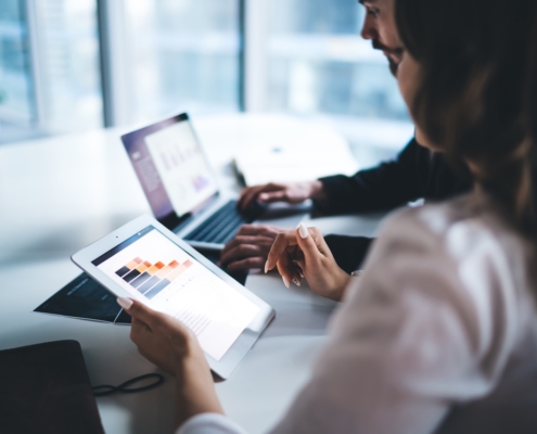 employees in office getting assistance with business continuity consulting