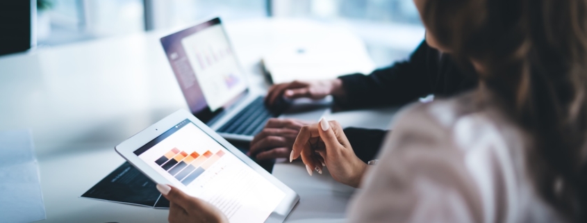 employees in office getting assistance with business continuity consulting